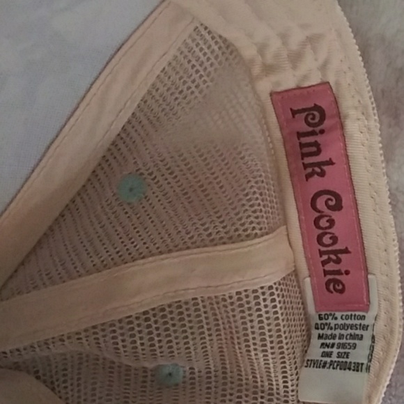 Adorable Pink Cookie hat - Picture 4 of 4